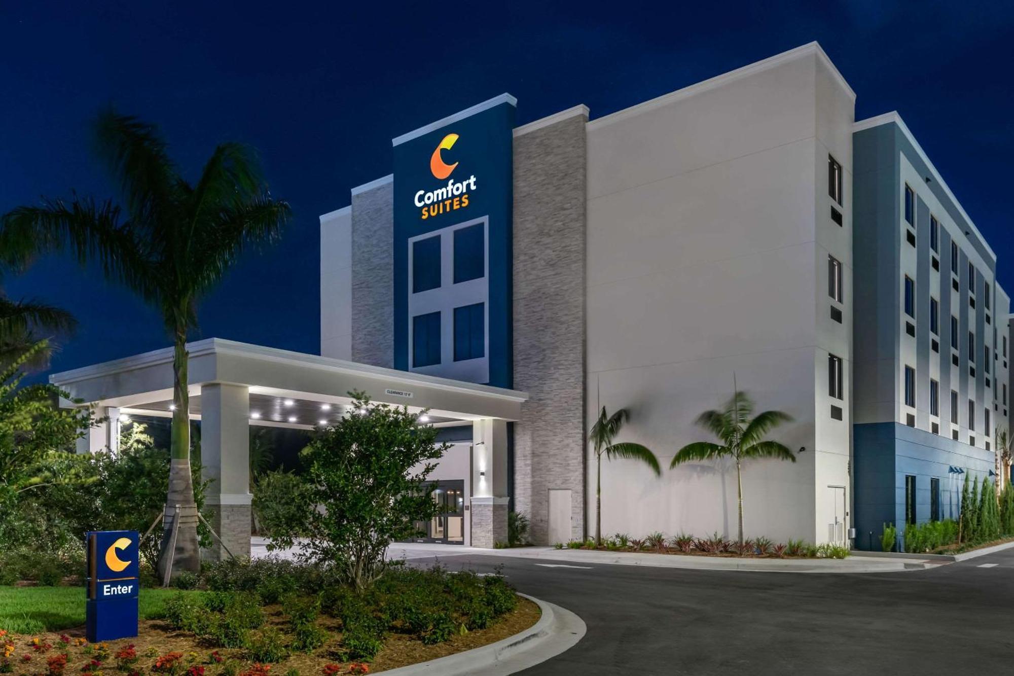 Comfort Suites Stuart-Hutchinson Island Exterior foto