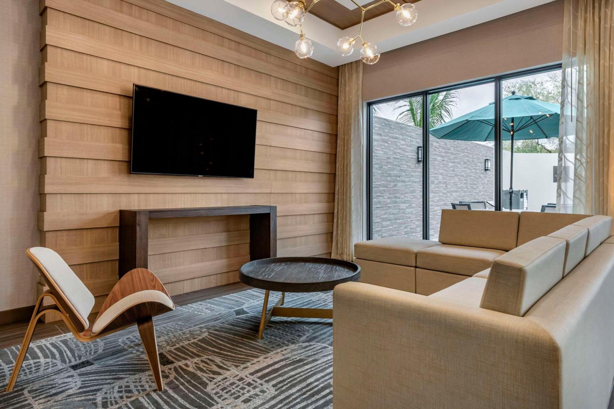 Comfort Suites Stuart-Hutchinson Island Exterior foto